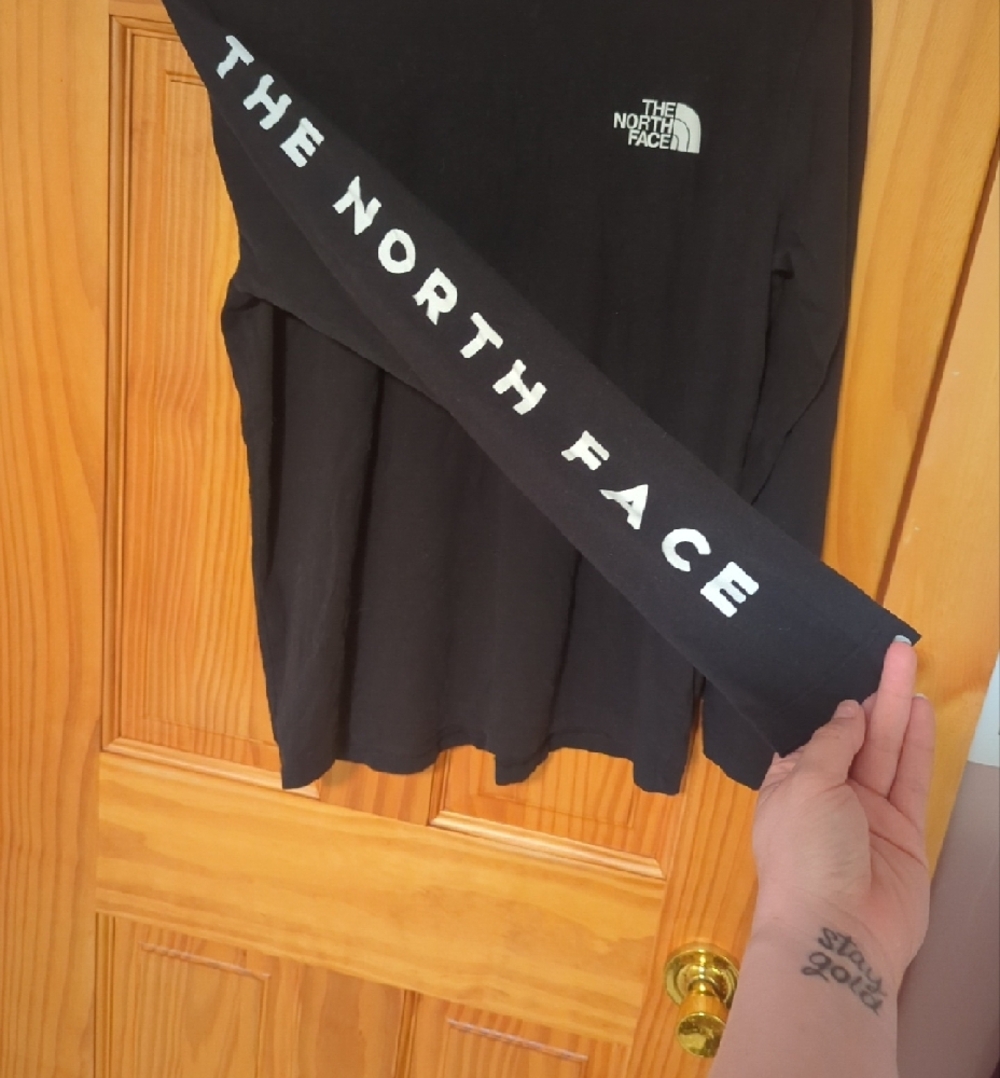 The North Face Black Long Sleeve Crewneck with White Logo - Picture 3 of 5